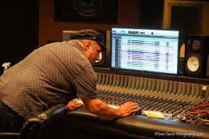 tom-keating-with-jim-diamond-recording-studio
