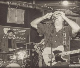 tom-keating-detroit-musician-live-on-stage