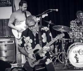 tom-keating-detroit-musician-live-on-stage