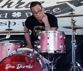the-uniroyals-Drummer-Dan-Durecki