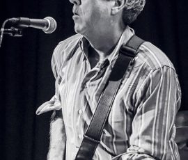 the-uniroyals-tom-live
